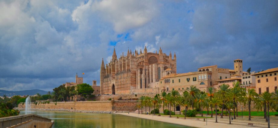 cathedral, palma, mallorca